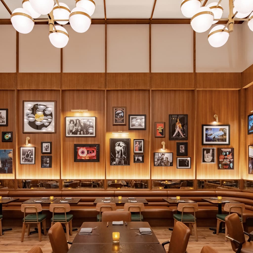 Revolution Tavern & Grill in Rio Las Vegas